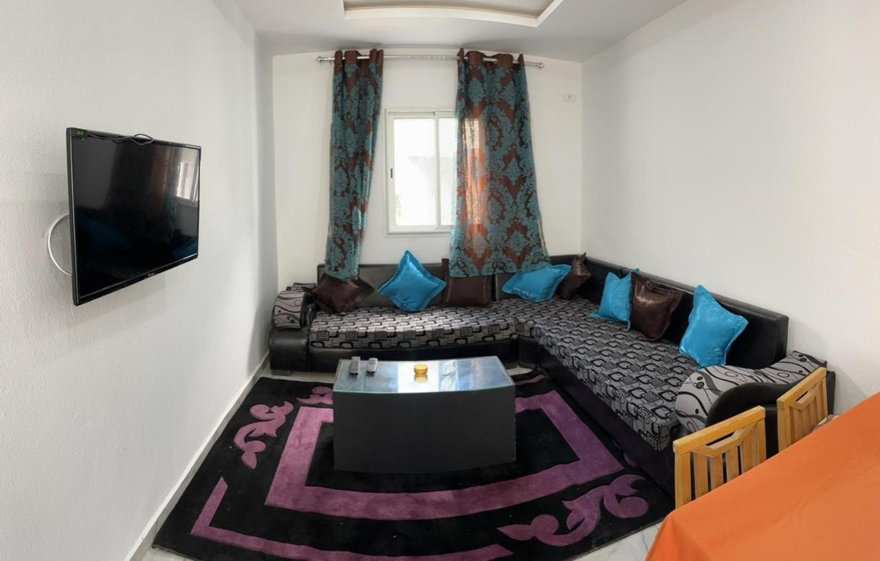 Dyar Amina Apartment Мидун Екстериор снимка