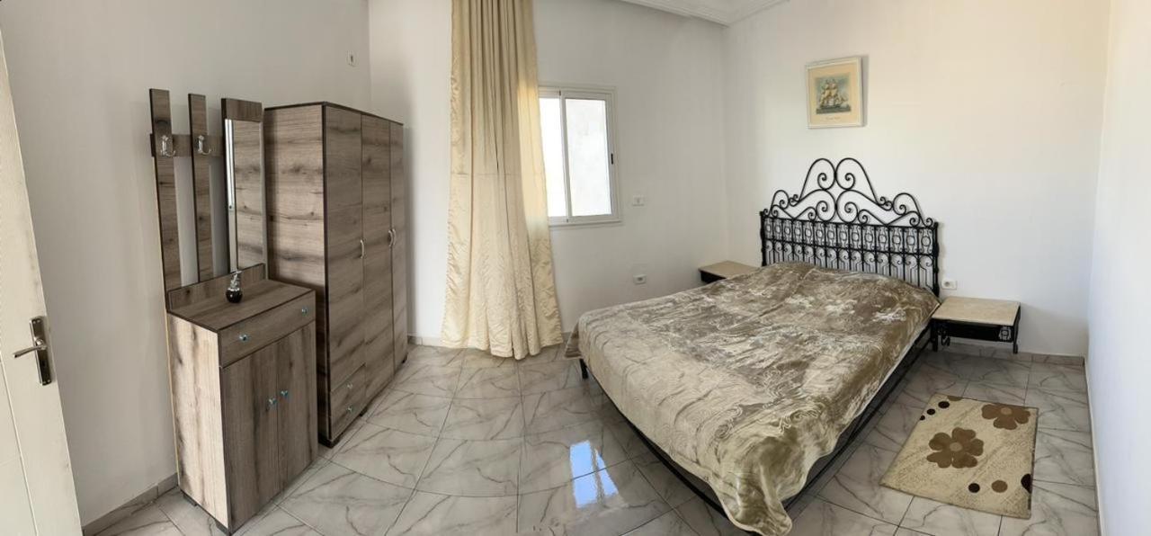 Dyar Amina Apartment Мидун Екстериор снимка