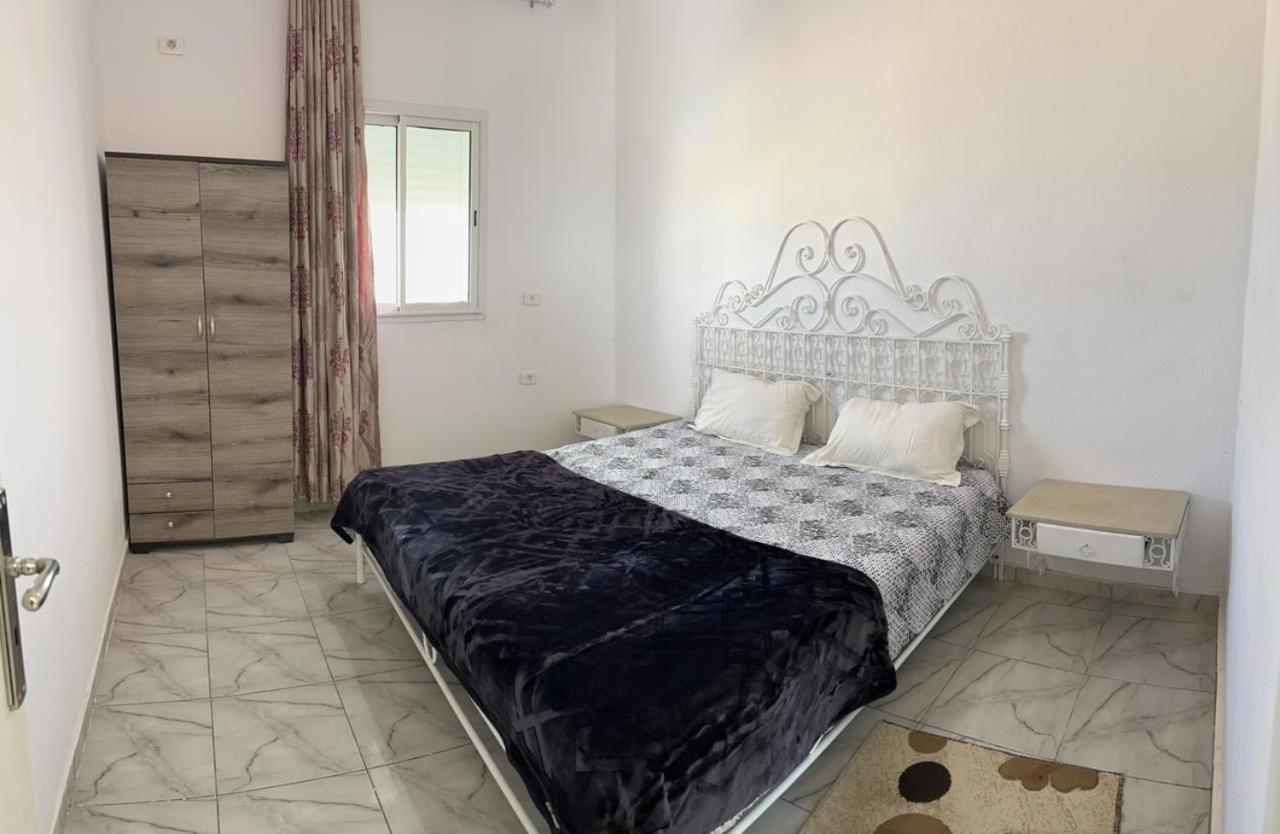 Dyar Amina Apartment Мидун Екстериор снимка