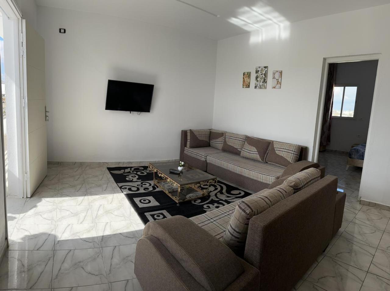 Dyar Amina Apartment Мидун Екстериор снимка