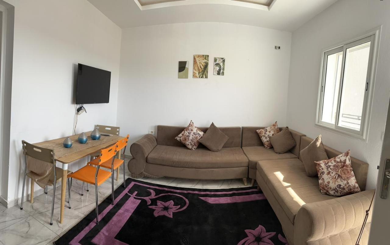 Dyar Amina Apartment Мидун Екстериор снимка