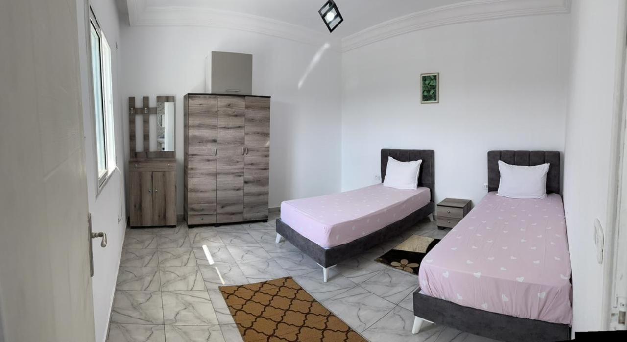 Dyar Amina Apartment Мидун Екстериор снимка