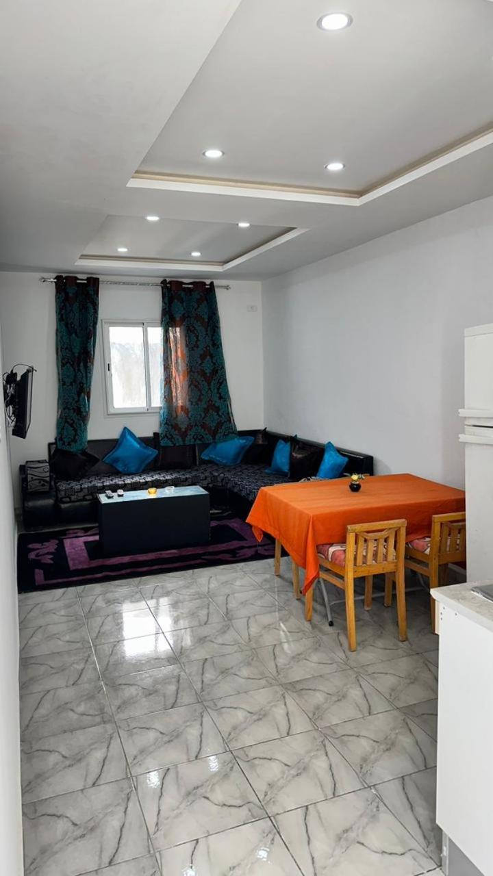 Dyar Amina Apartment Мидун Екстериор снимка